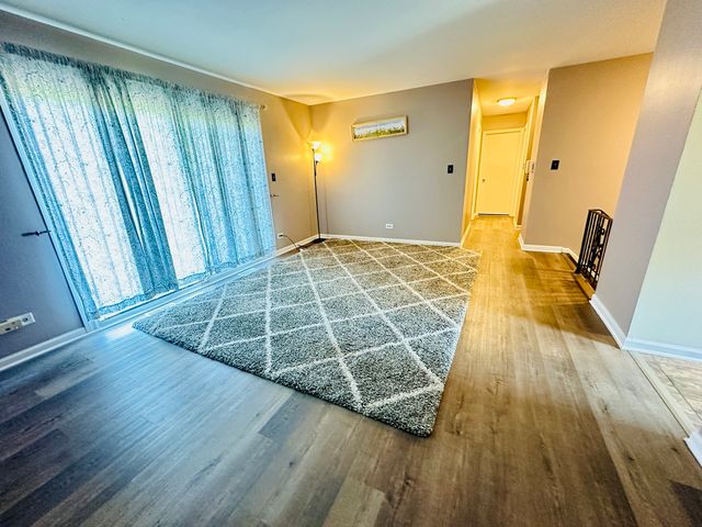 1015 Hastings Lane, Hanover Park, IL 60133