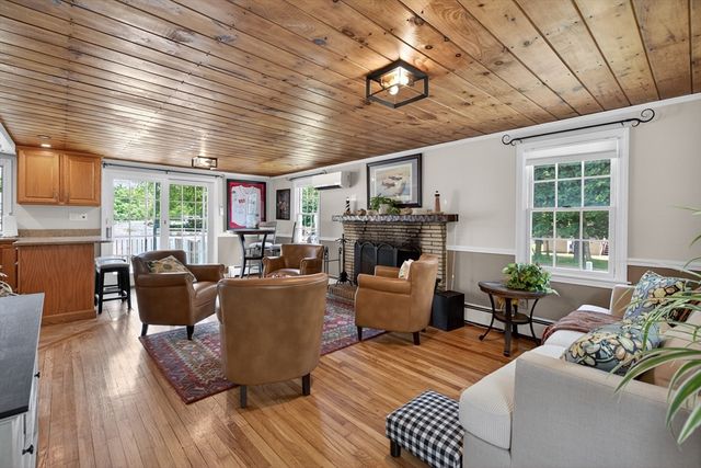 201 Grove Street, Kingston, MA 02364