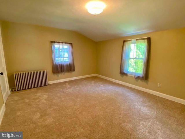 410 W PARK AVE, Hamilton, NJ 08610