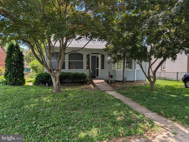 410 W PARK AVE, Hamilton, NJ 08610