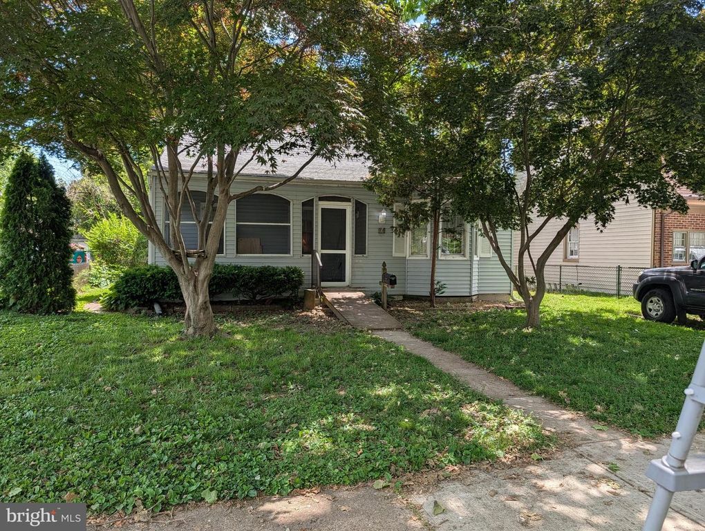 410 W PARK AVE, Hamilton, NJ 08610