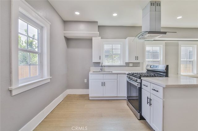 1471 E 41st, Los Angeles, CA 90011