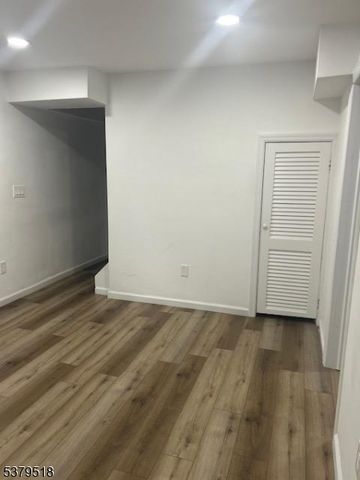 215 Kerrigan Blvd, Newark City, NJ 07106