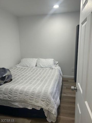 215 Kerrigan Blvd, Newark City, NJ 07106