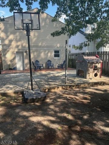 215 Kerrigan Blvd, Newark City, NJ 07106