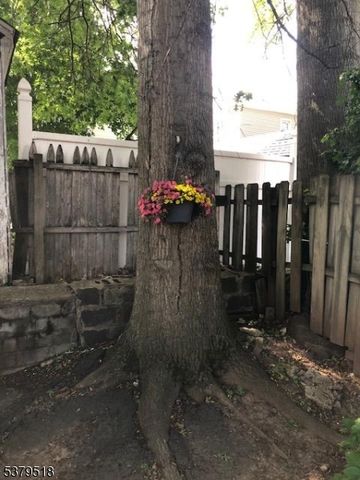 215 Kerrigan Blvd, Newark City, NJ 07106