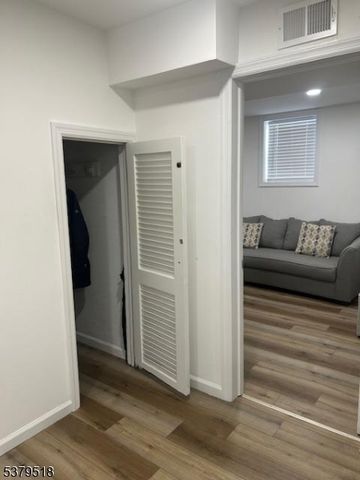 215 Kerrigan Blvd, Newark City, NJ 07106