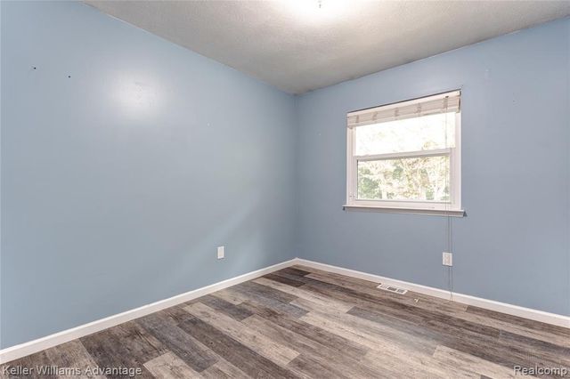 16840 Savoie Street, Livonia, MI 48154