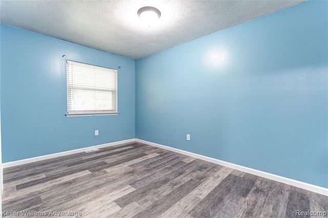 16840 Savoie Street, Livonia, MI 48154