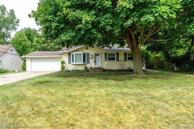 16840 Savoie Street, Livonia, MI 48154