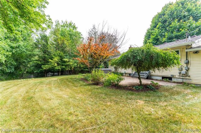 16840 Savoie Street, Livonia, MI 48154