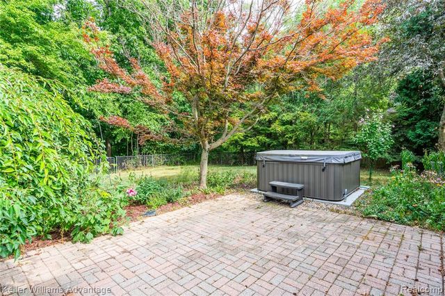 16840 Savoie Street, Livonia, MI 48154