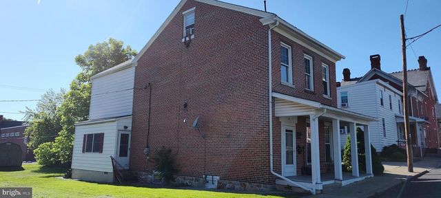 10 S THIRD ST, Mifflintown, PA 17059