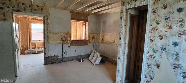 10 S THIRD ST, Mifflintown, PA 17059