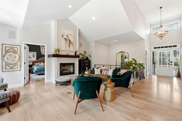 434 E Lake Place, Littleton, CO 80121