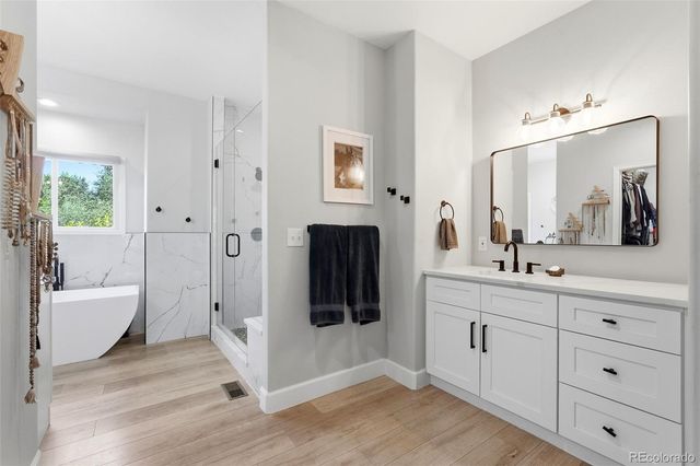 434 E Lake Place, Littleton, CO 80121