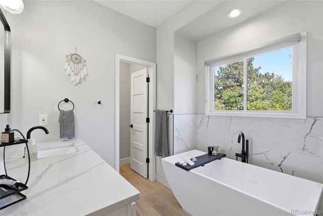 434 E Lake Place, Littleton, CO 80121