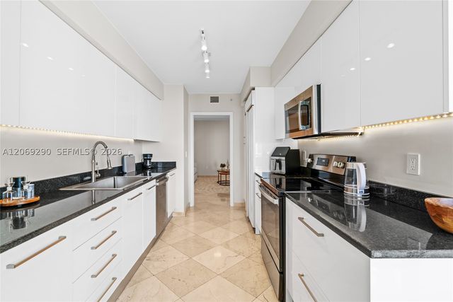 16500 Collins Ave 1752, Sunny Isles Beach, FL 33160