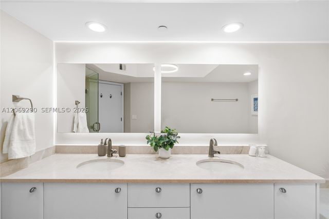 16500 Collins Ave 1752, Sunny Isles Beach, FL 33160