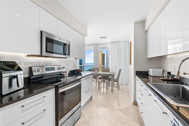 16500 Collins Ave 1752, Sunny Isles Beach, FL 33160