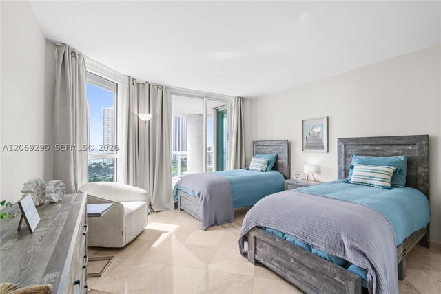 16500 Collins Ave 1752, Sunny Isles Beach, FL 33160