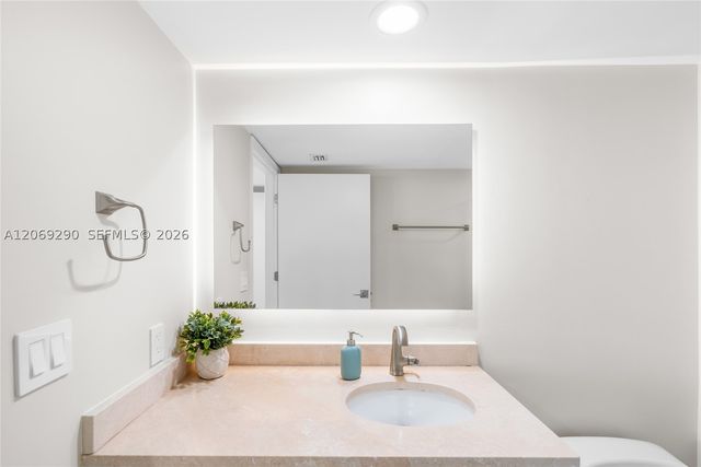 16500 Collins Ave 1752, Sunny Isles Beach, FL 33160