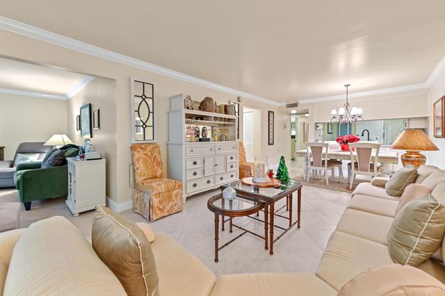 1202 Bahama Bend J2, Coconut Creek, FL 33066