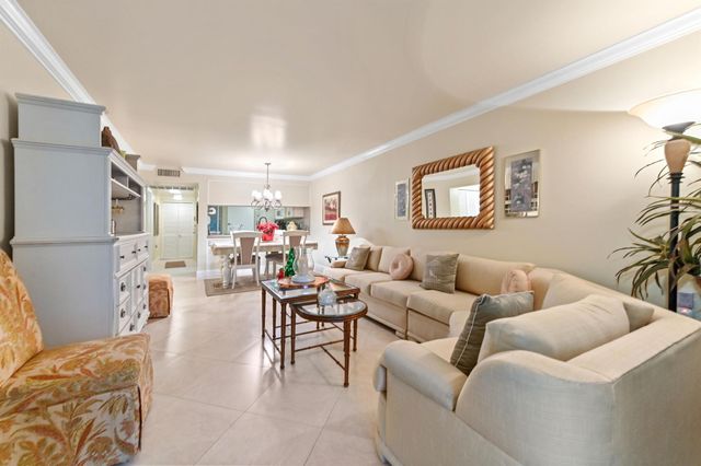 1202 Bahama Bend J2, Coconut Creek, FL 33066