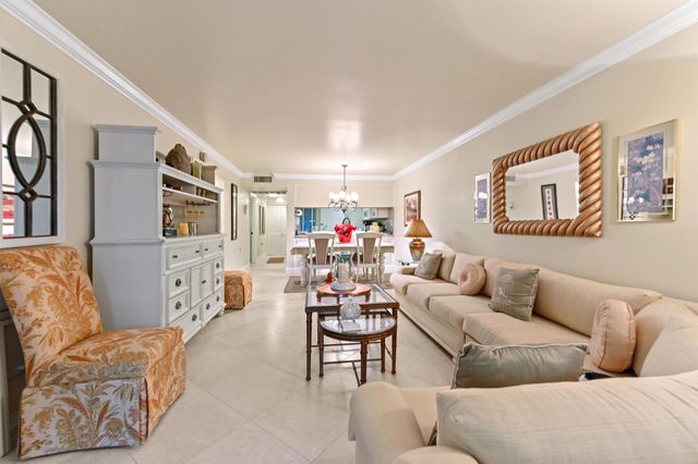 1202 Bahama Bend J2, Coconut Creek, FL 33066