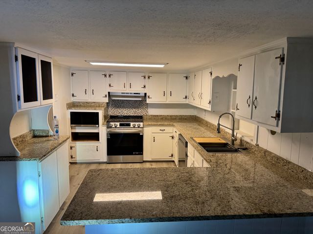 2363 Alvin Joiner Road, Dublin, GA 31021