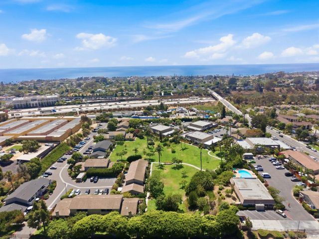405 Requeza St H12, Encinitas, CA 92024