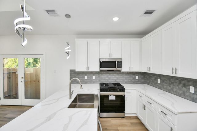 8109 Hamlet Street, Houston, TX 77078