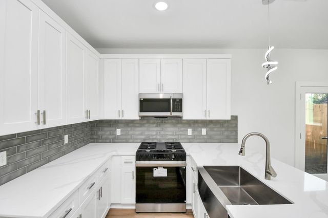 8109 Hamlet Street, Houston, TX 77078