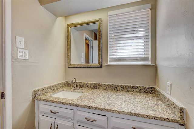 2808 Kent Drive, Oklahoma City, OK 73120