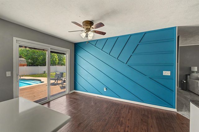 2323 Linden Dr, Salina, KS 67401