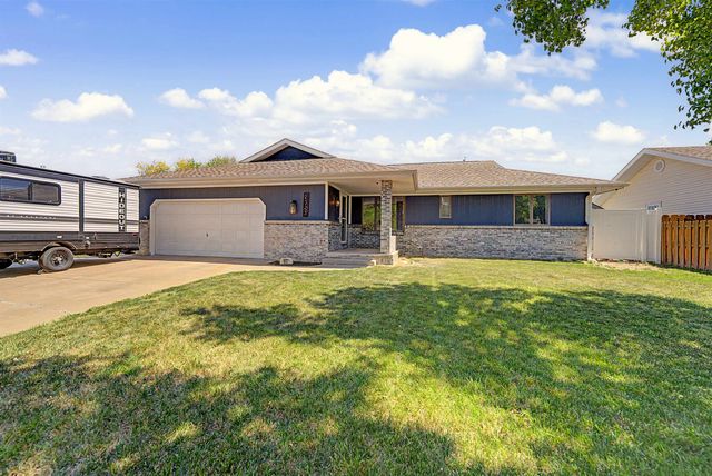2323 Linden Dr, Salina, KS 67401