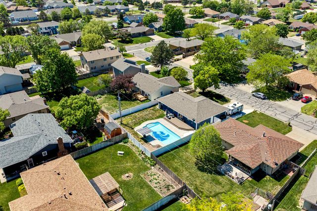 2323 Linden Dr, Salina, KS 67401