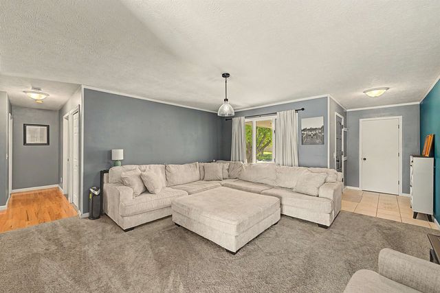 2323 Linden Dr, Salina, KS 67401