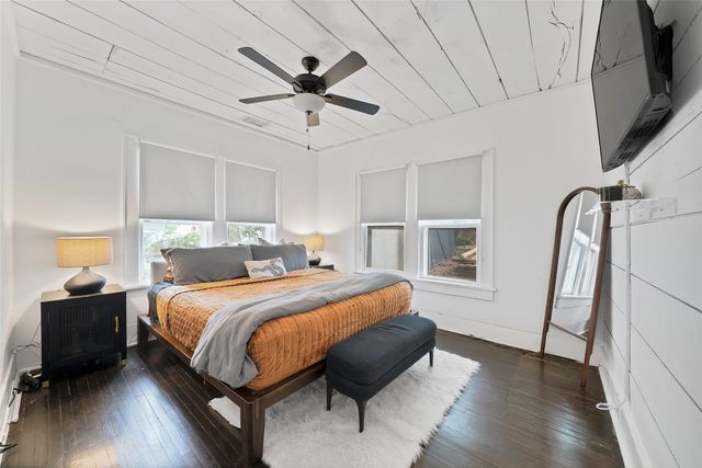 124 E 6th Street, Dallas, TX 75203