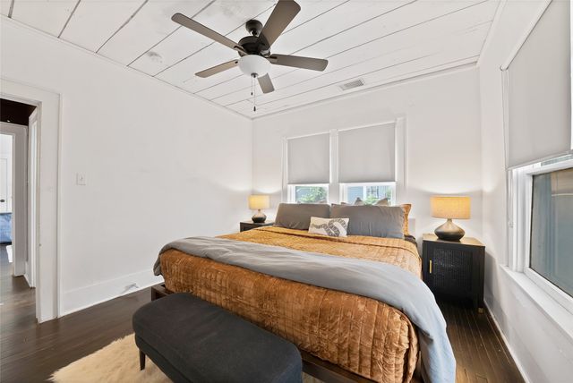 124 E 6th Street, Dallas, TX 75203