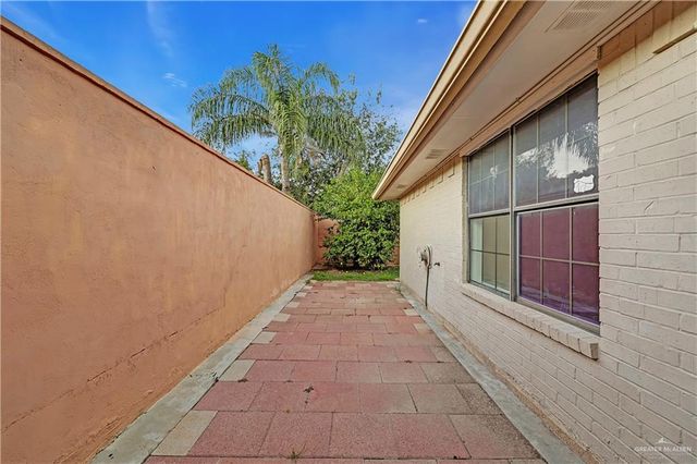 2401 S Jackson Road 29, Pharr, TX 78577