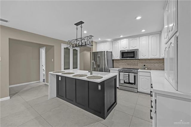 2401 S Jackson Road 29, Pharr, TX 78577