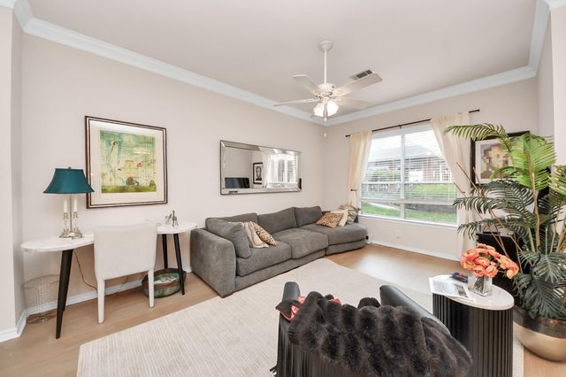 2400 Mccue Road 113, Houston, TX 77056