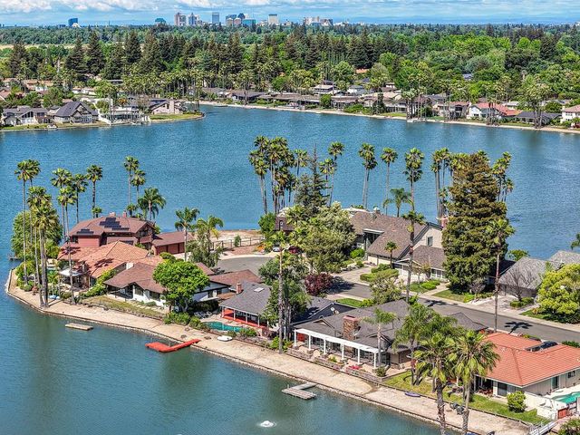 20 Keel Ct, Sacramento, CA 95831