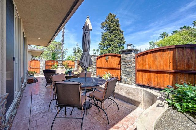 20 Keel Ct, Sacramento, CA 95831