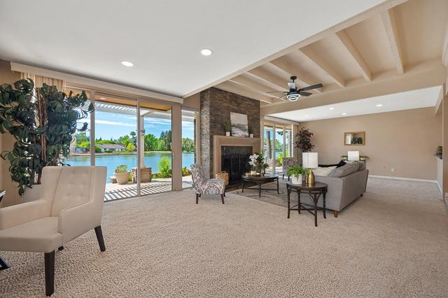 20 Keel Ct, Sacramento, CA 95831