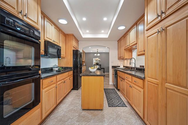 20 Keel Ct, Sacramento, CA 95831