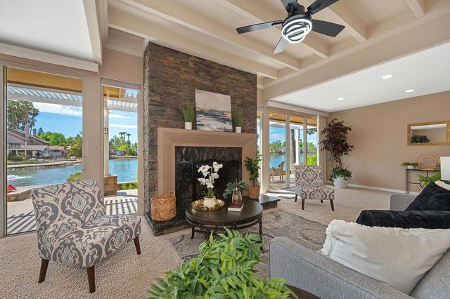 20 Keel Ct, Sacramento, CA 95831