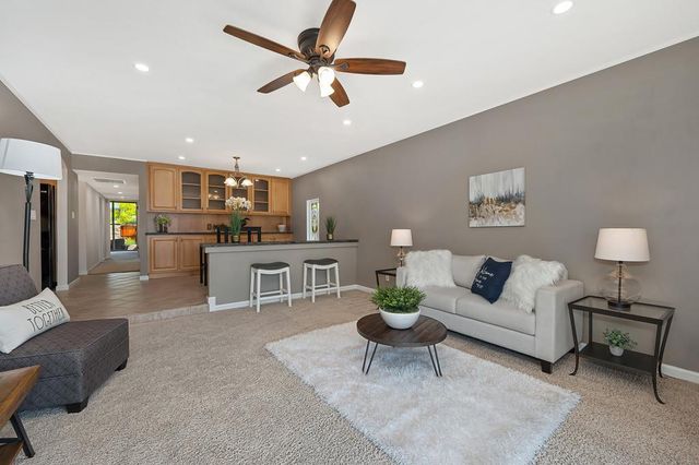 20 Keel Ct, Sacramento, CA 95831