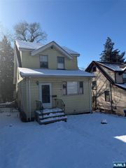 238 Van Nostrand Avenue, Englewood, NJ 07631